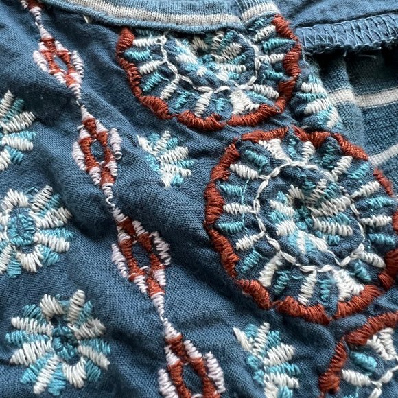 Eddie Bauer Embroidered Sleeveless Cotton Top, XS - Picture 6 of 11